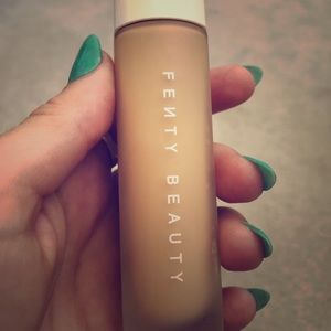 Gently Pro Filter Foundation Shade 220